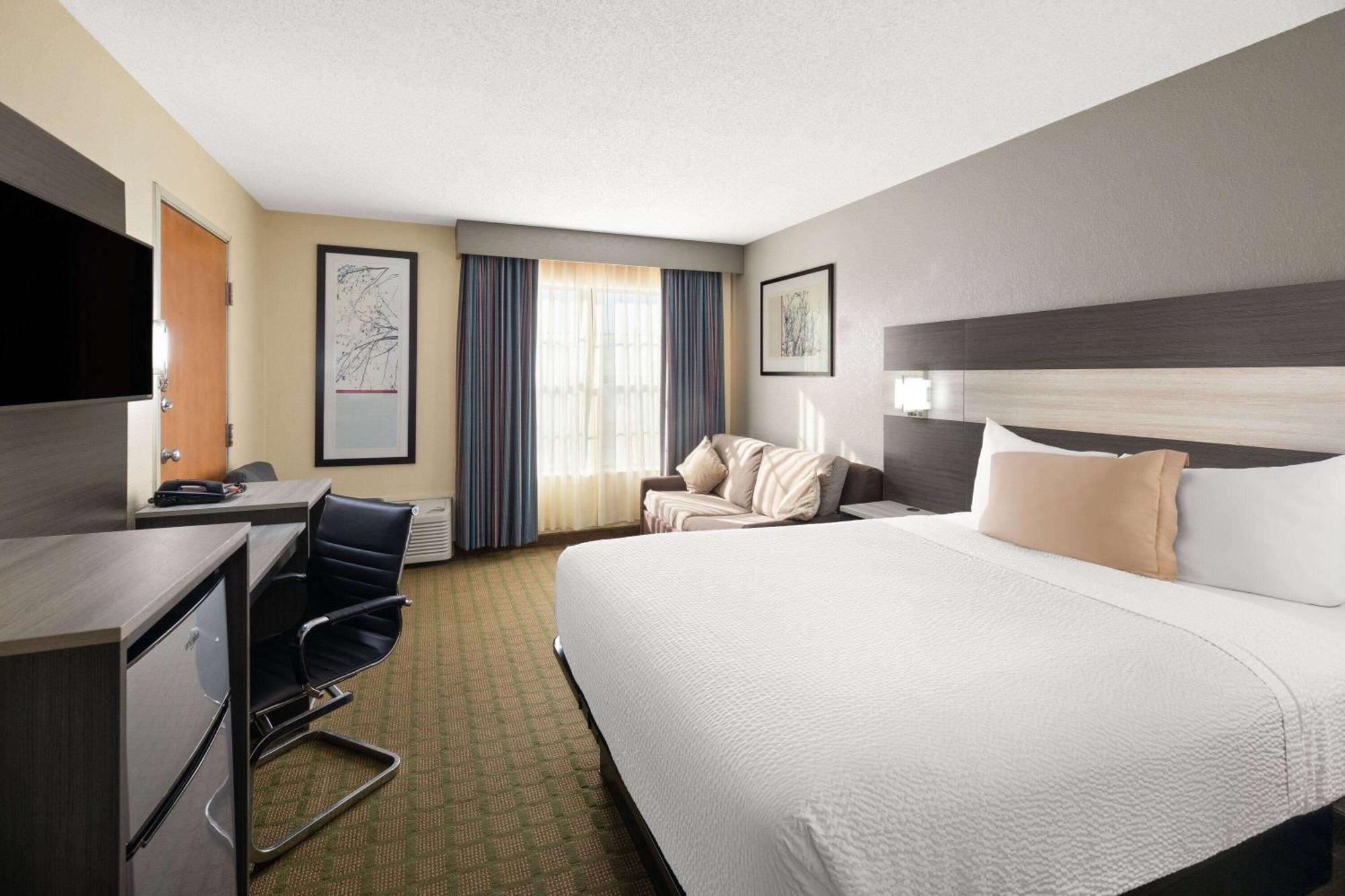 Travelodge By Wyndham Perry National Fairgrounds Area I-75 Exterior photo